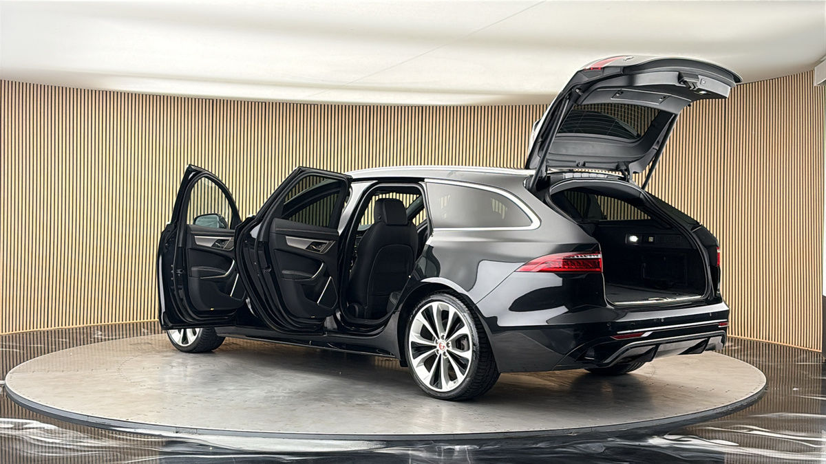 More views of Jaguar XF