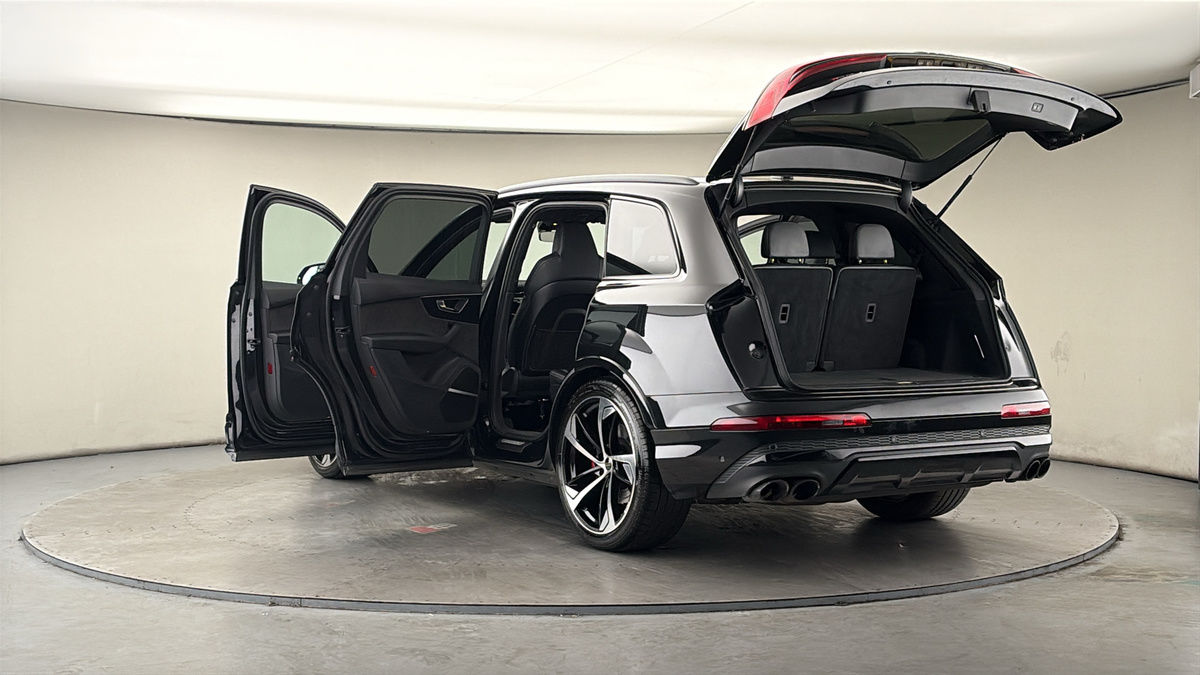 Audi SQ7 Image 23