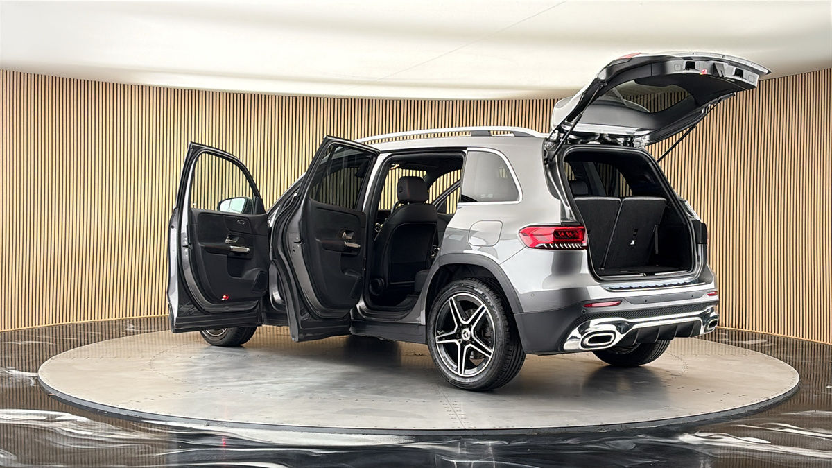 More views of Mercedes-Benz GLB