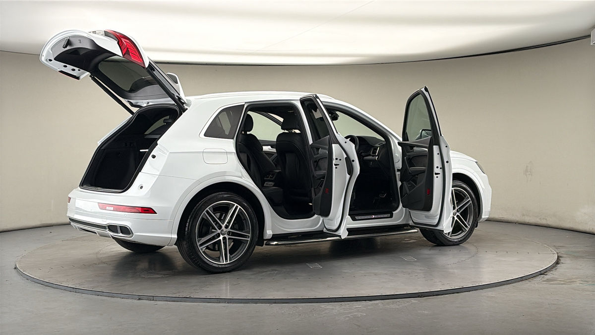 More views of Audi SQ5