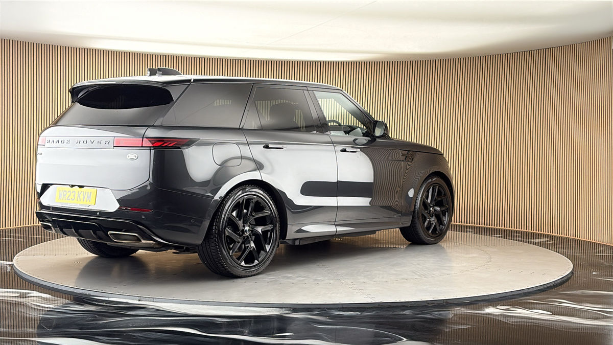 Land Rover Range Rover Sport Image 21