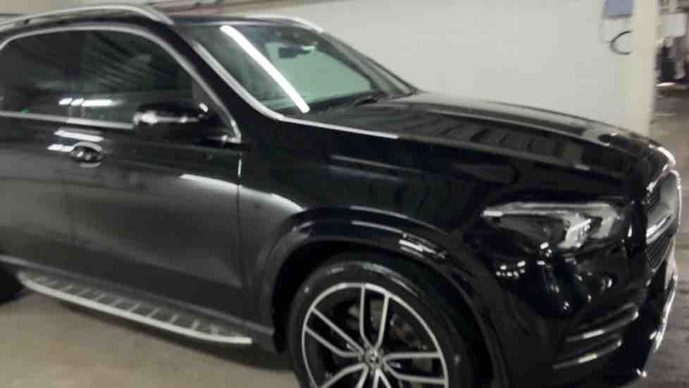 More views of Mercedes-Benz GLE