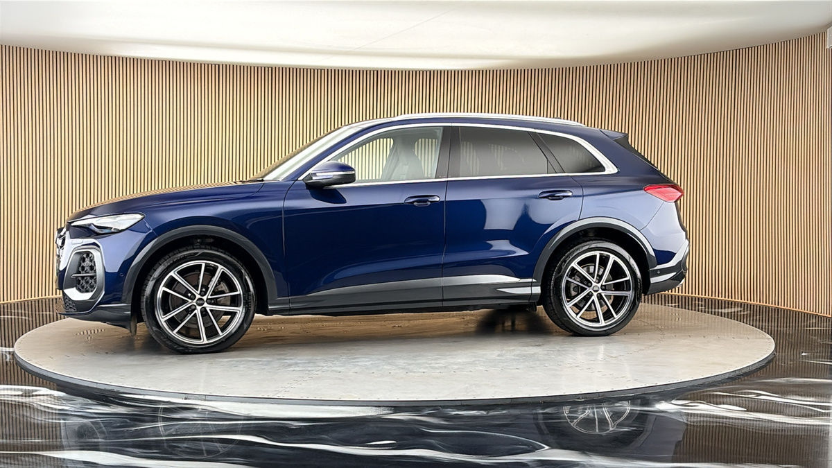 More views of Audi Q5