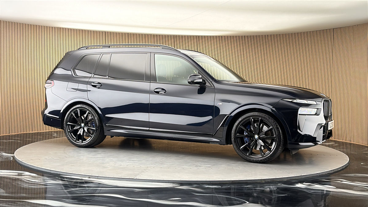 More views of BMW X7