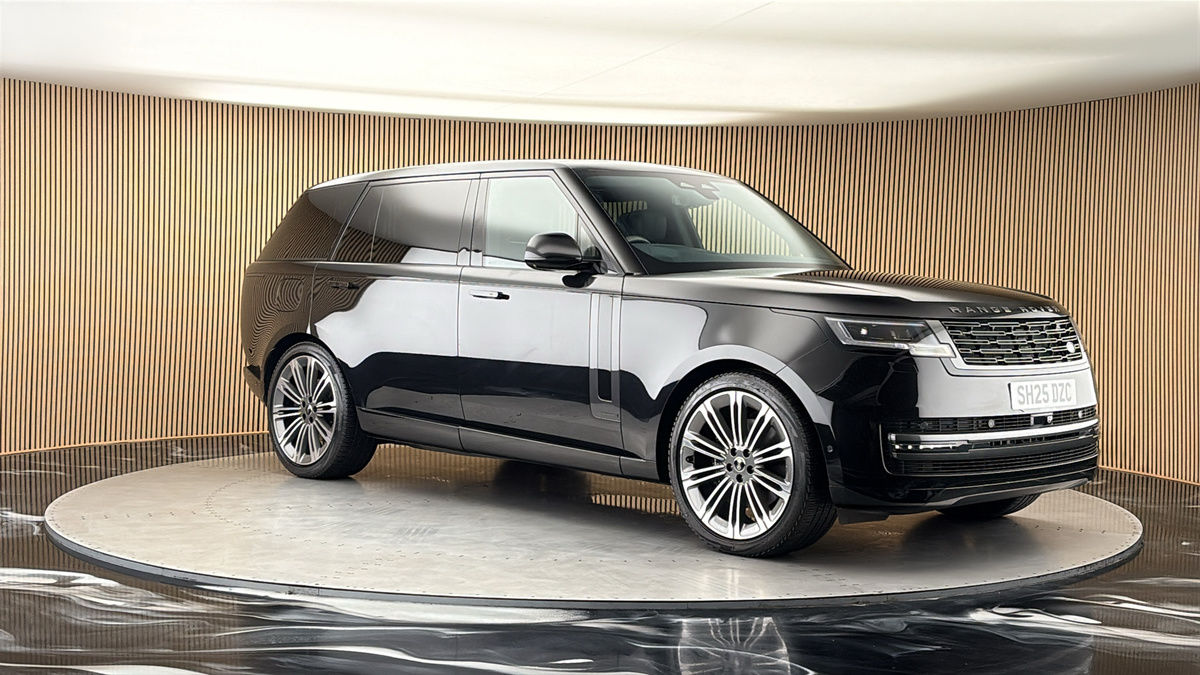 More views of Land Rover Range Rover