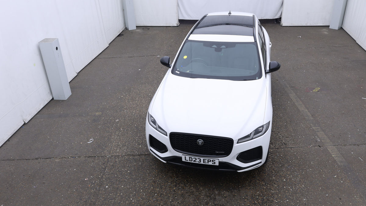 Jaguar F-PACE Image 7