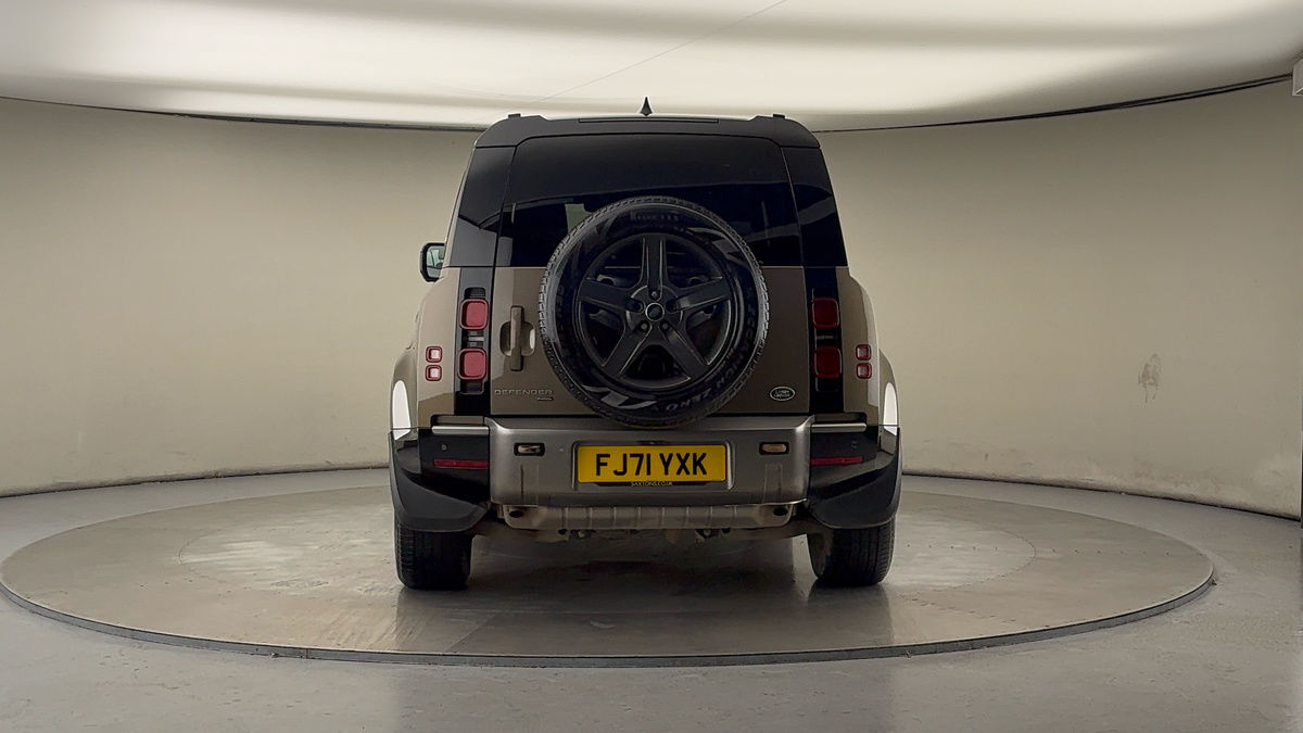 More views of Land Rover Defender 110