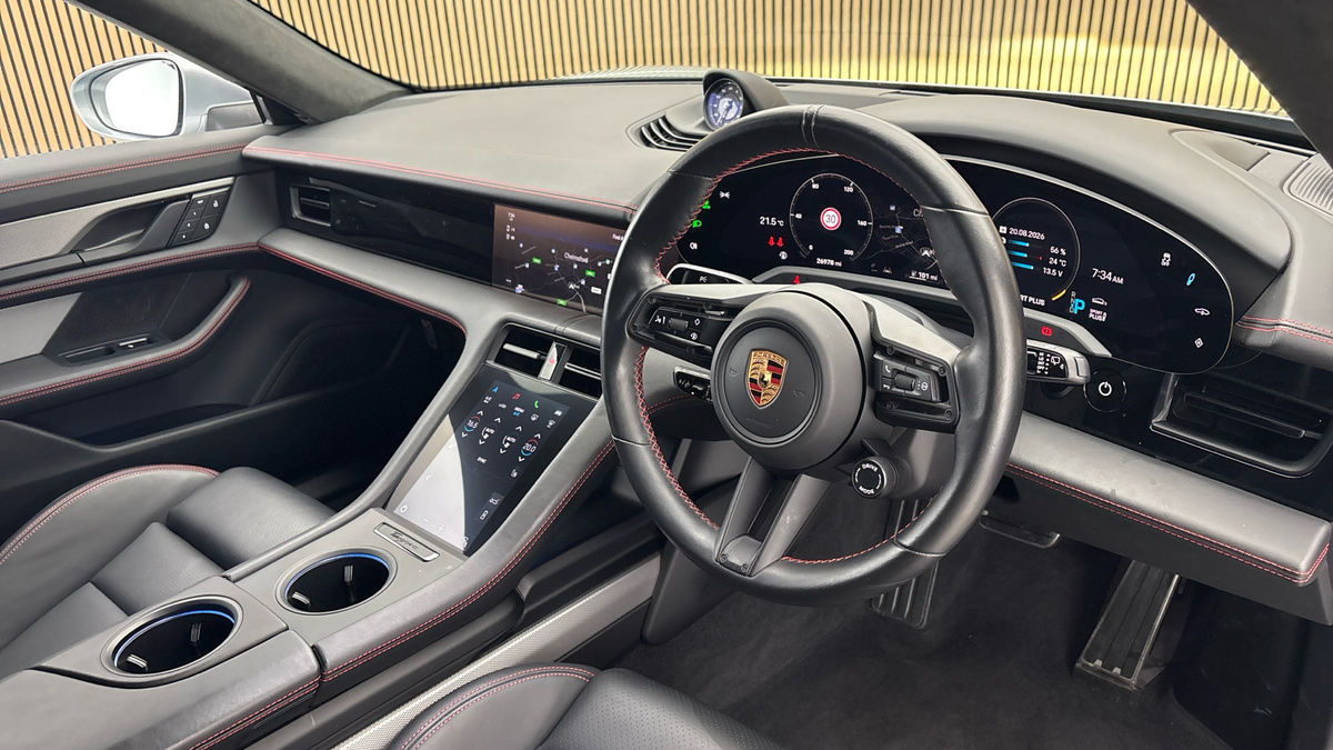 Porsche Taycan Image 5