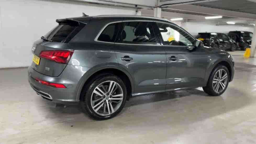 More views of Audi Q5