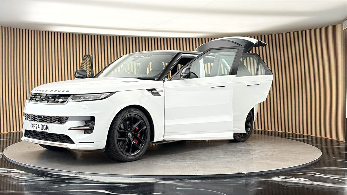 More views of Land Rover Range Rover Sport