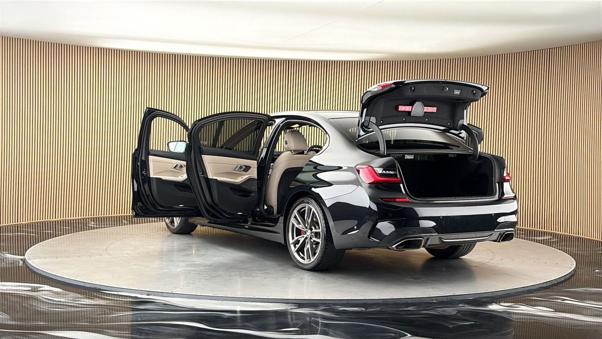BMW 3 Series Image 23