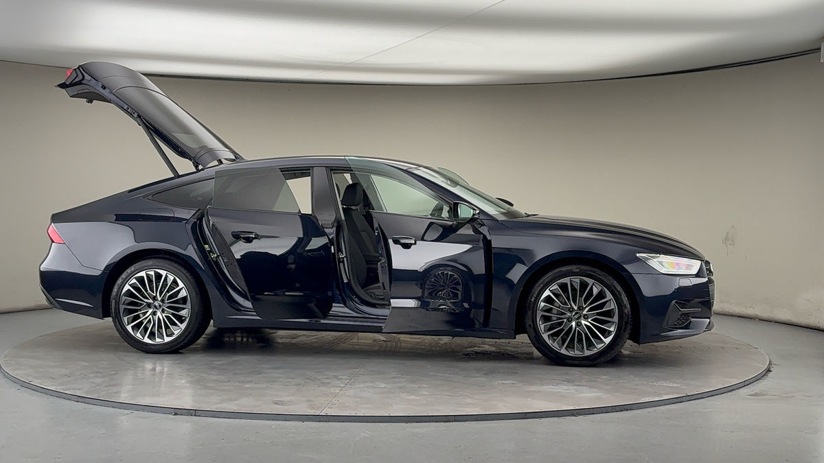 More views of Audi A7