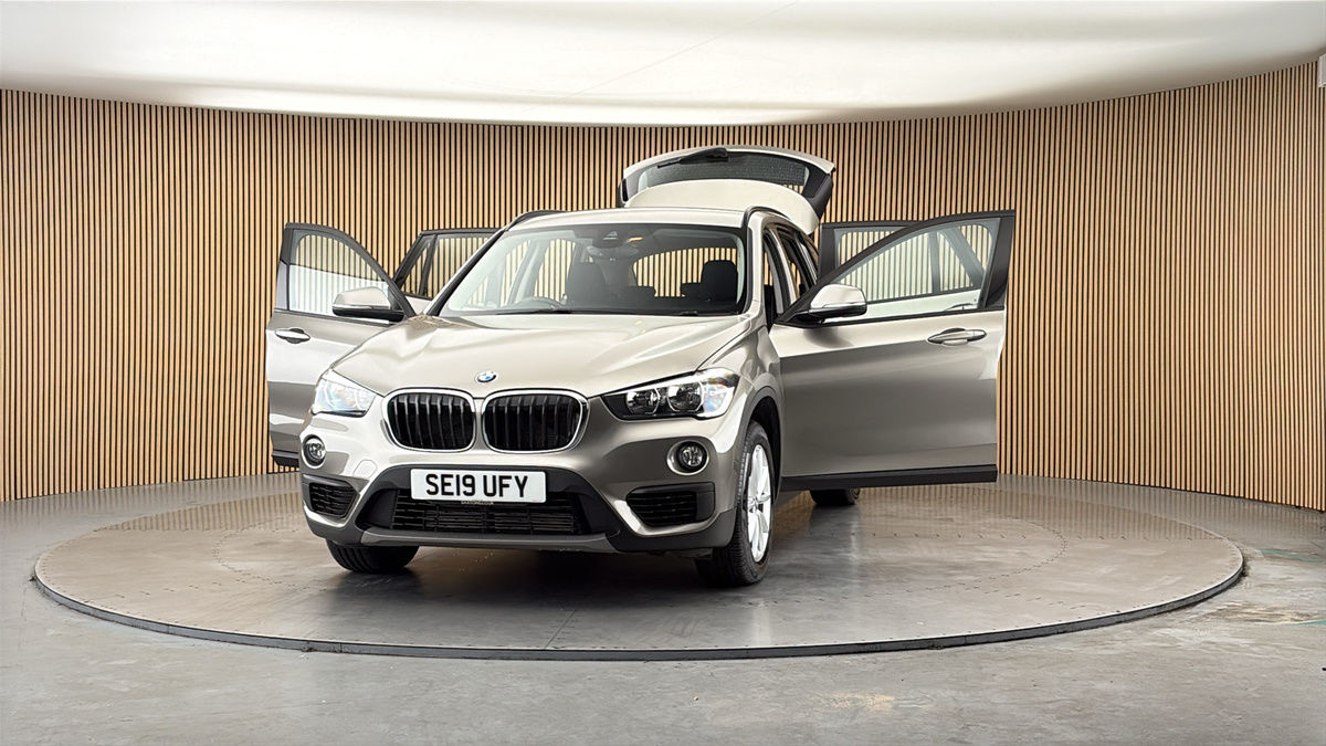 More views of BMW X1