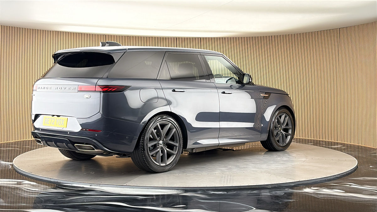 Land Rover Range Rover Sport Image 21