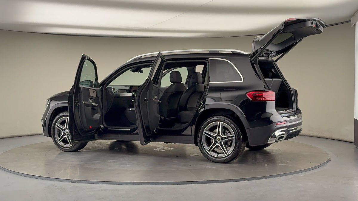 More views of Mercedes-Benz GLB