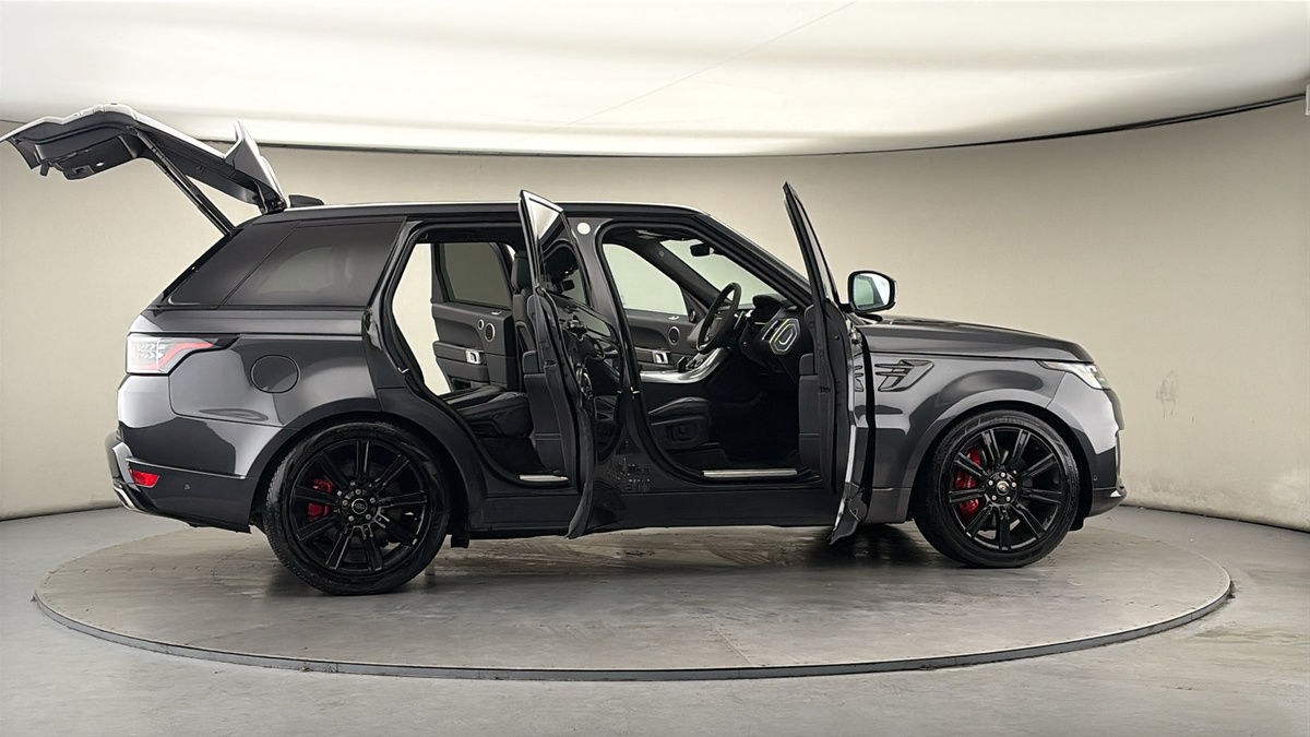 More views of Land Rover Range Rover Sport