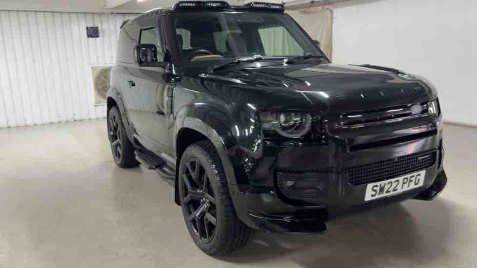 More views of Land Rover Defender 90