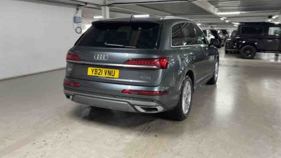 More views of Audi Q7