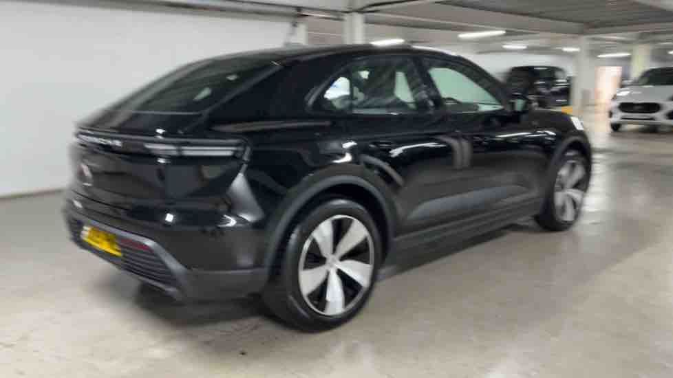 More views of Porsche Macan