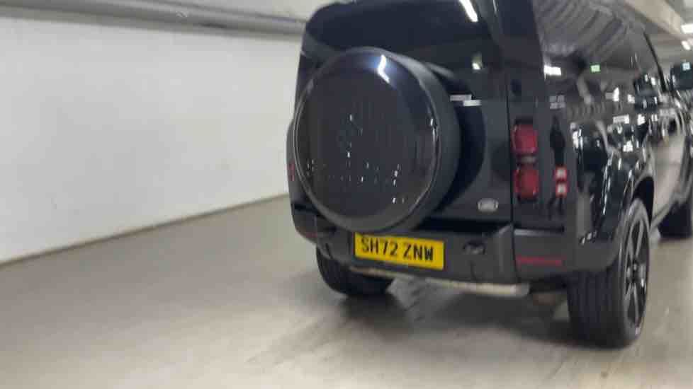 More views of Land Rover Defender 90