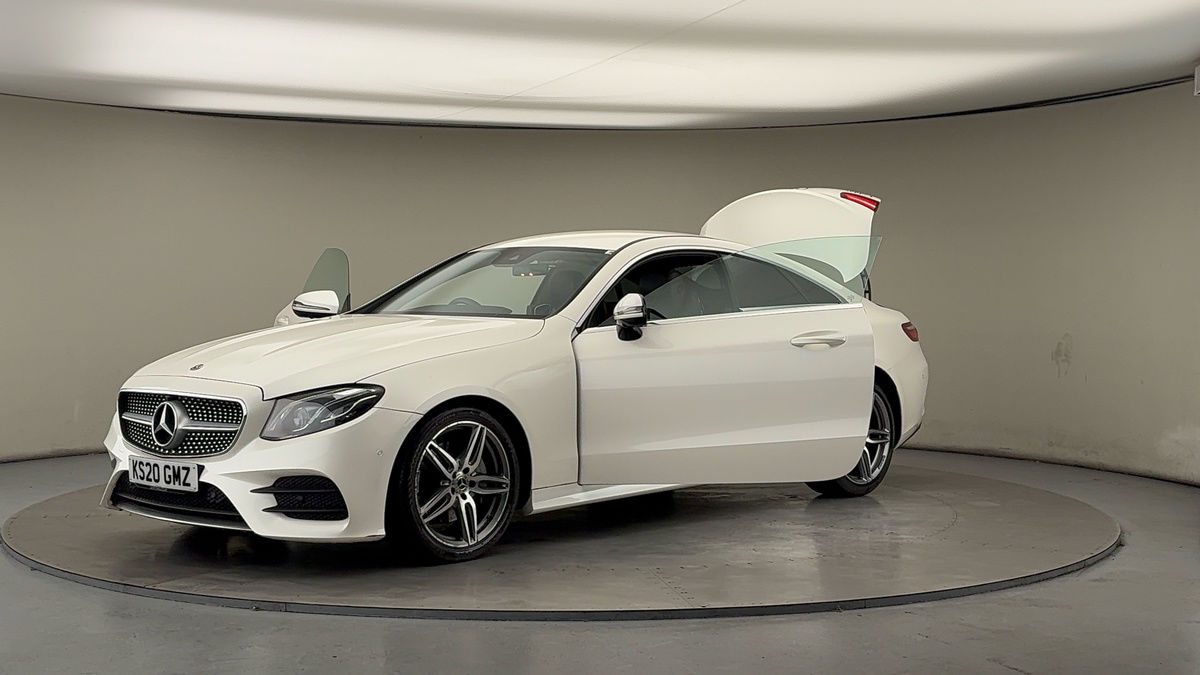 Mercedes-Benz E Class Image 22