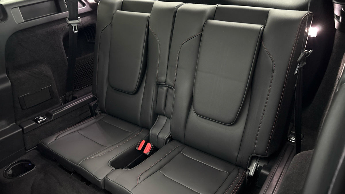 Land Rover Discovery Sport Image 25