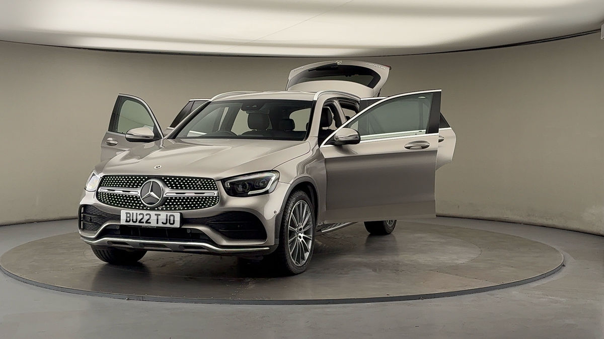 More views of Mercedes-Benz GLC