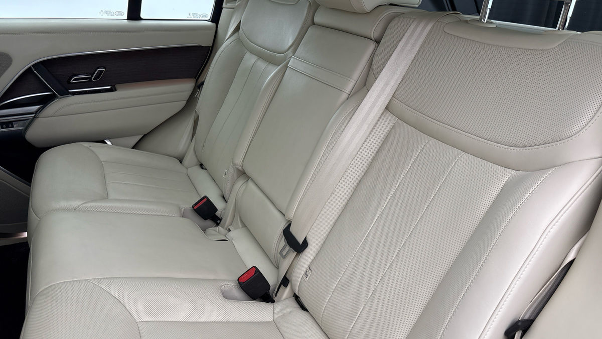 Land Rover Range Rover Image 8