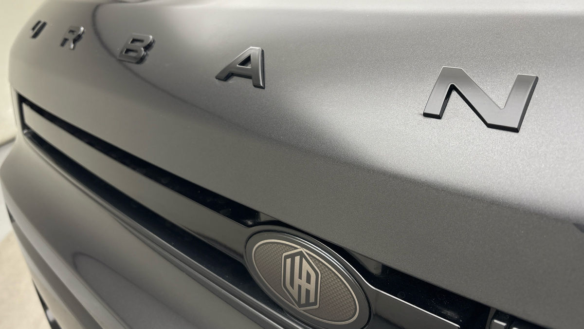 Land Rover Defender 90 Urban Image 24