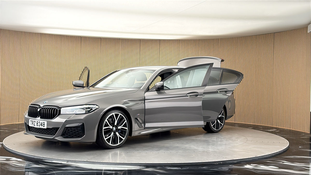 BMW 5 Series Image 22