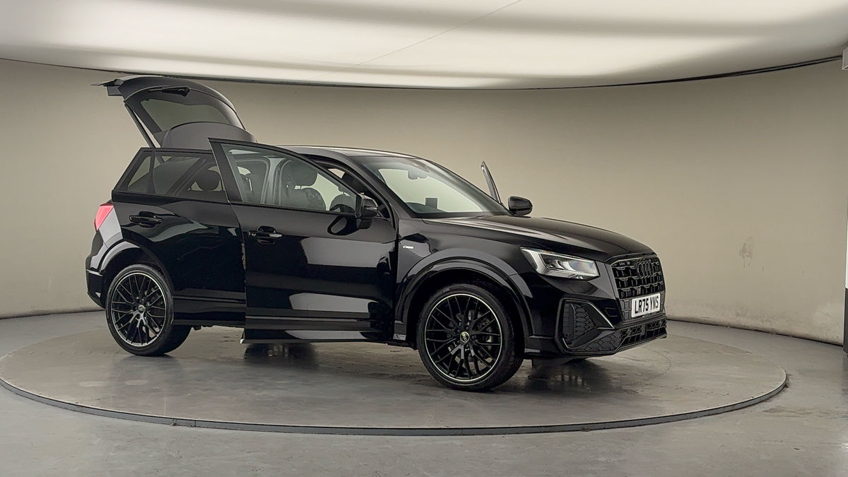 More views of Audi Q2