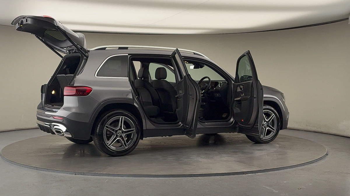 More views of Mercedes-Benz GLB