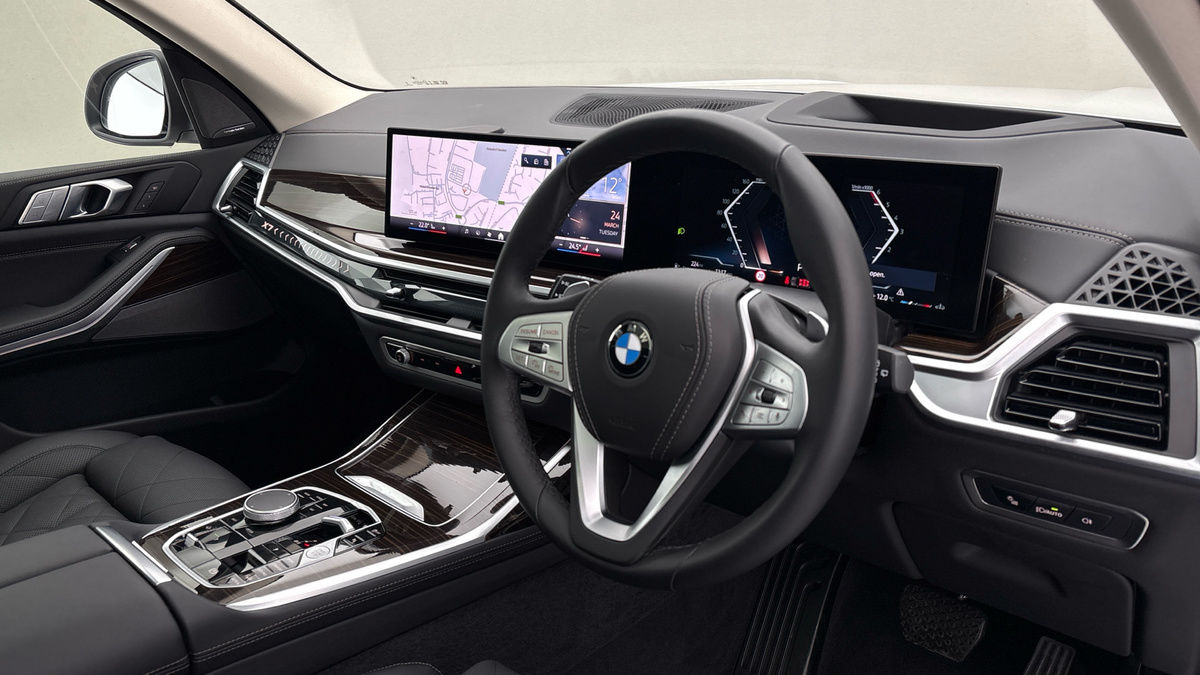BMW X7 Image 5