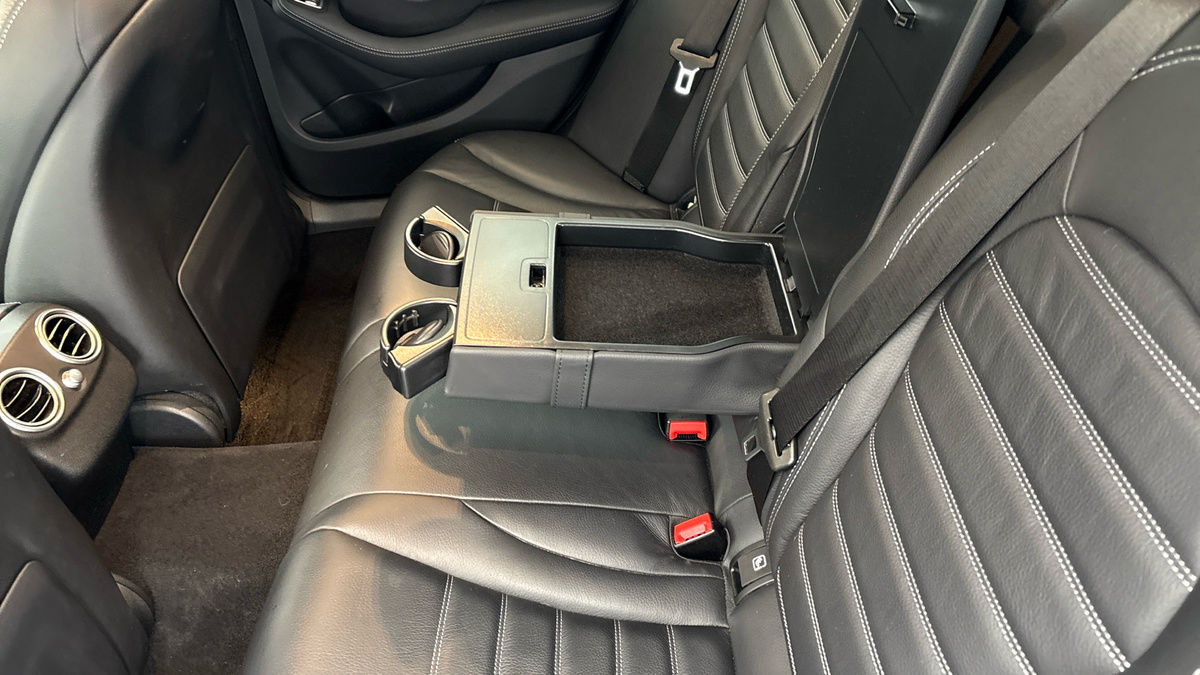 Mercedes-Benz C Class Image 9