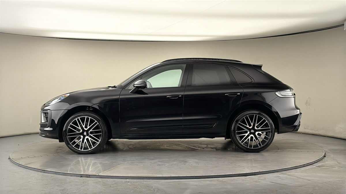 Porsche Macan Image 15