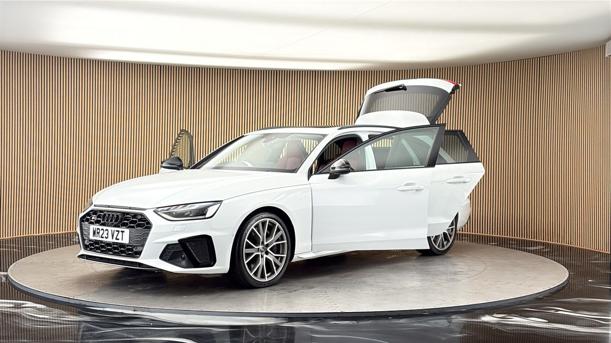 Audi S4 Avant Image 22