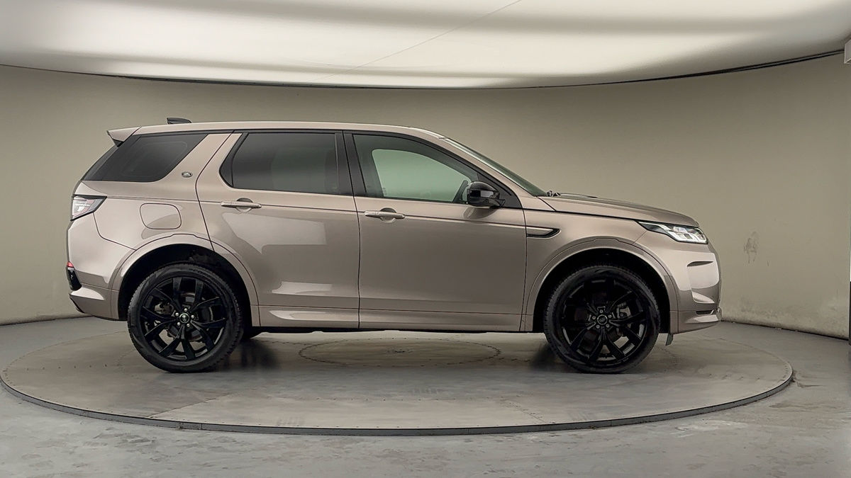 Land Rover Discovery Sport Image 16