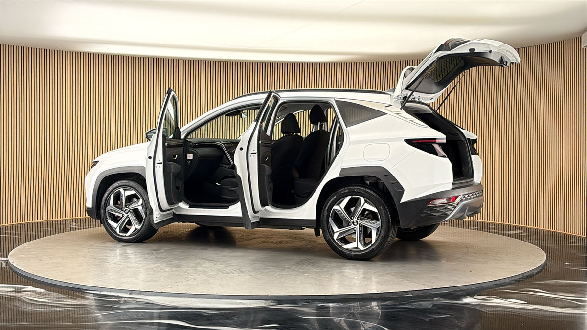 More views of Hyundai TUCSON