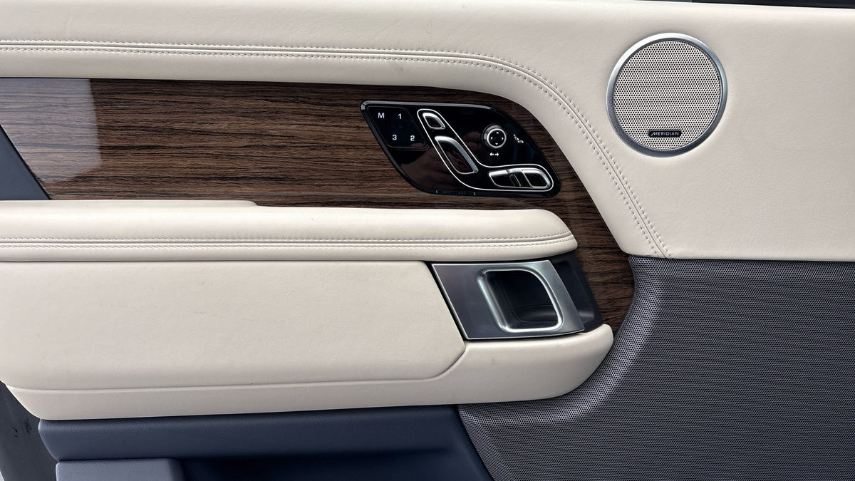 Land Rover Range Rover Image 19