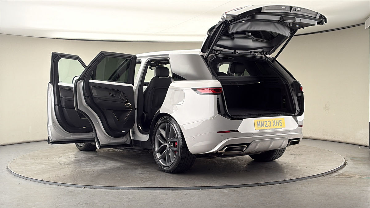 Land Rover Range Rover Sport Image 23