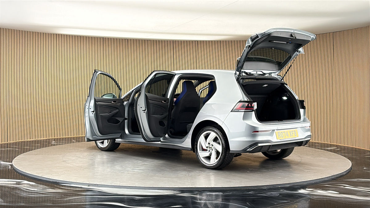More views of Volkswagen Golf