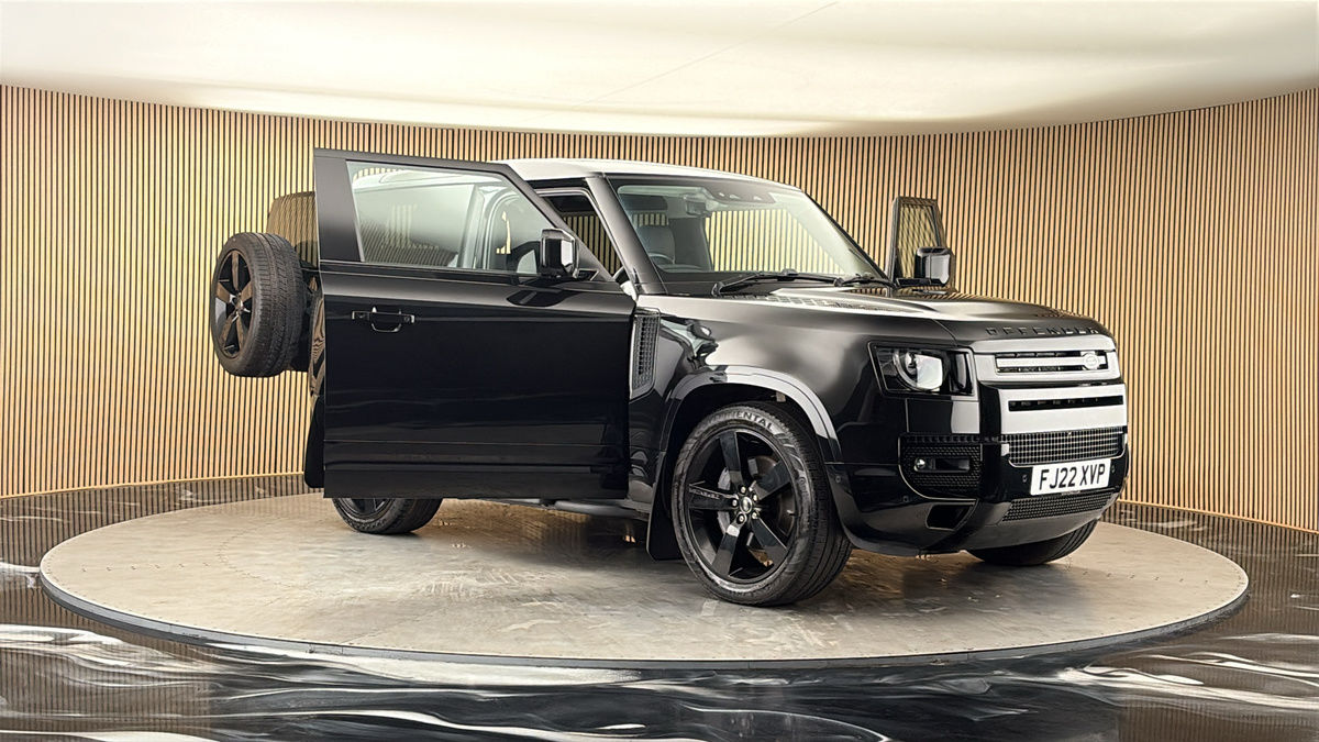 More views of Land Rover Defender 90