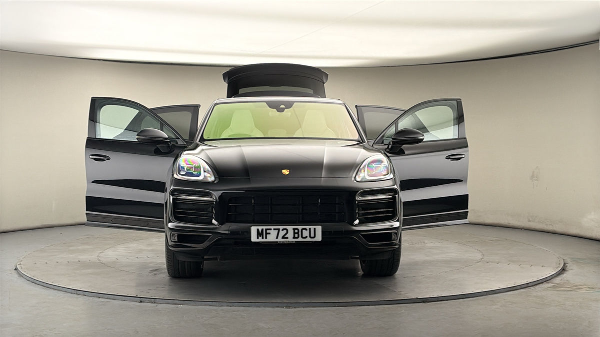 More views of Porsche Cayenne