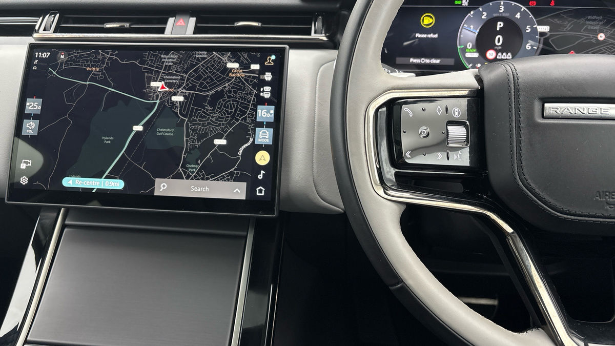 Land Rover Range Rover Velar Image 13