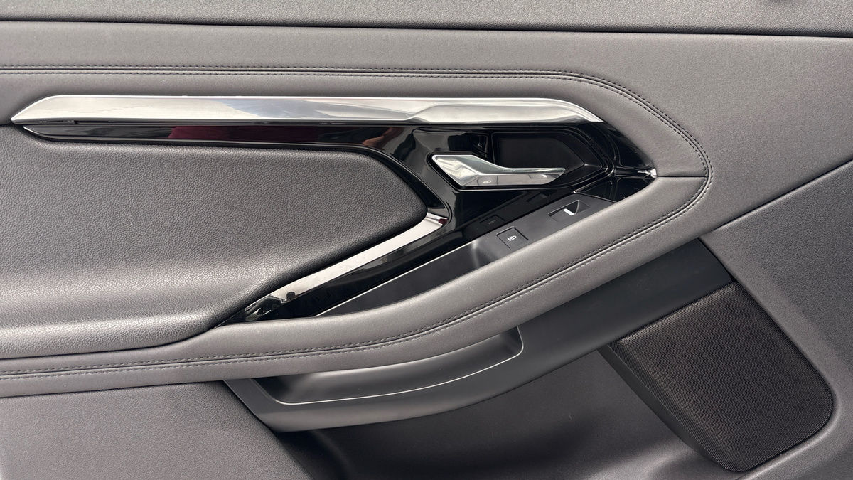 Land Rover Range Rover Evoque Image 19