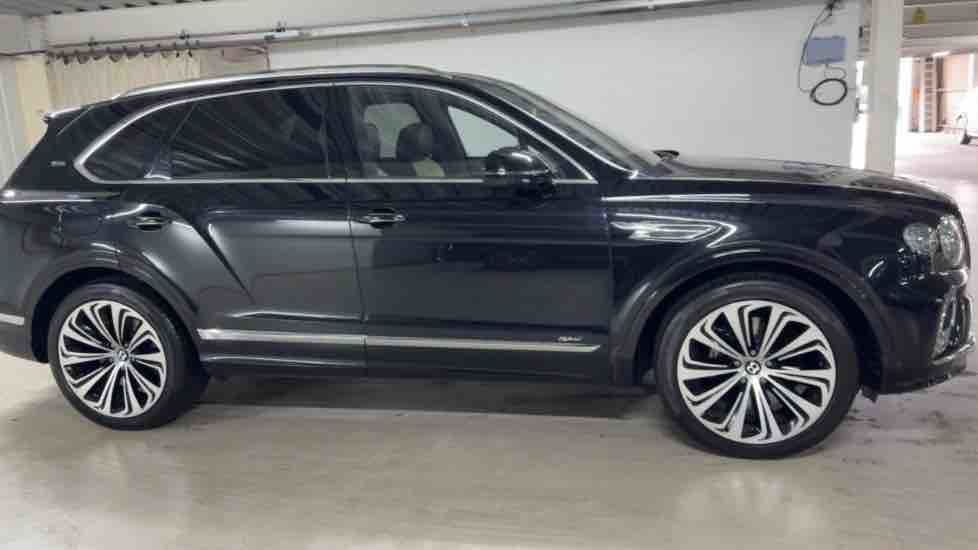 More views of Bentley Bentayga