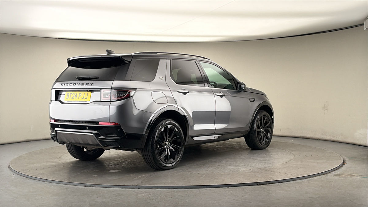 Land Rover Discovery Sport Image 21
