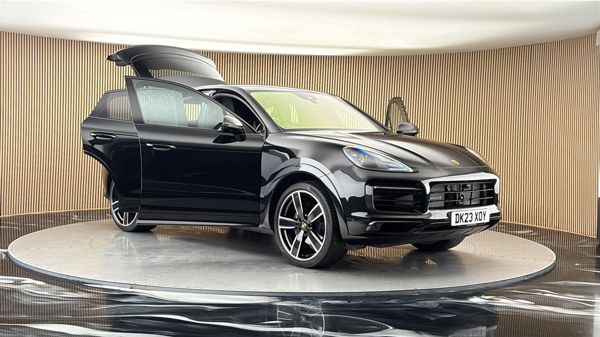 More views of Porsche Cayenne
