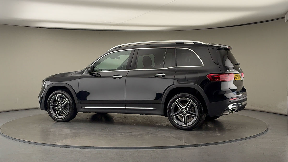 More views of Mercedes-Benz GLB