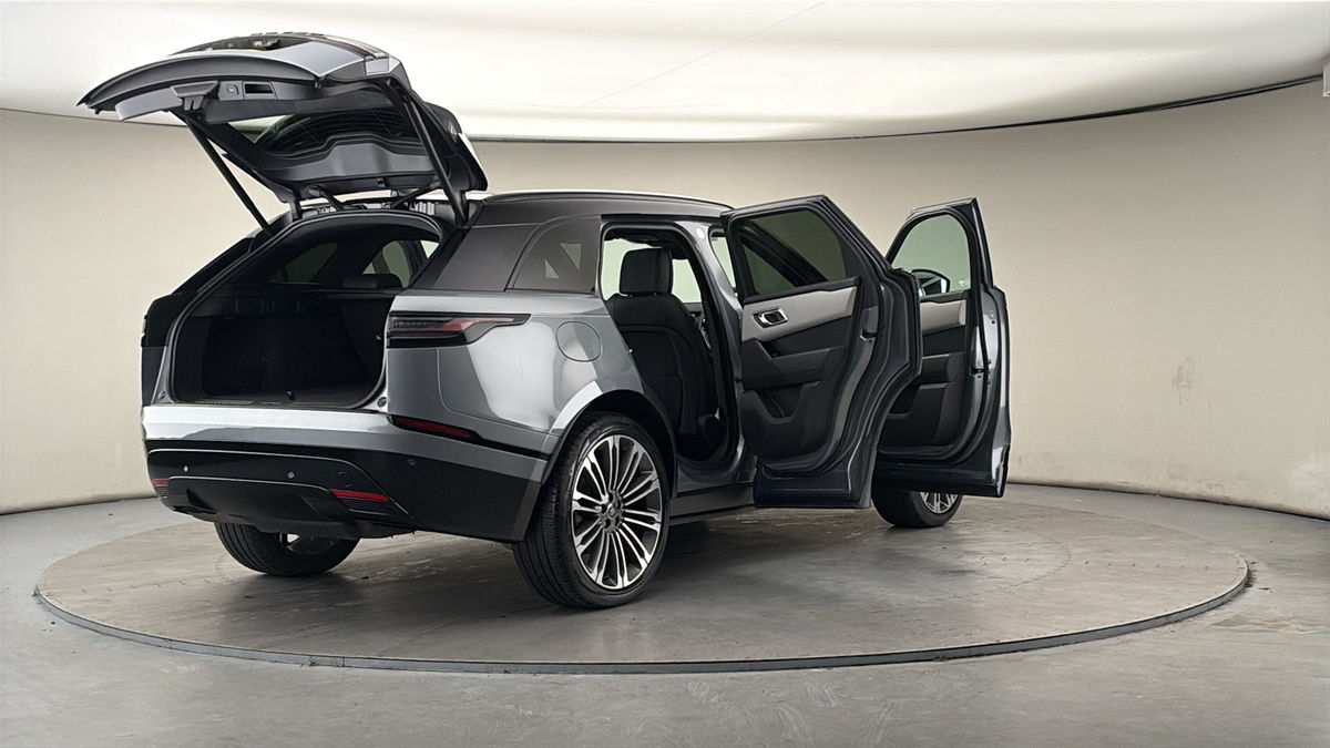 More views of Land Rover Range Rover Velar